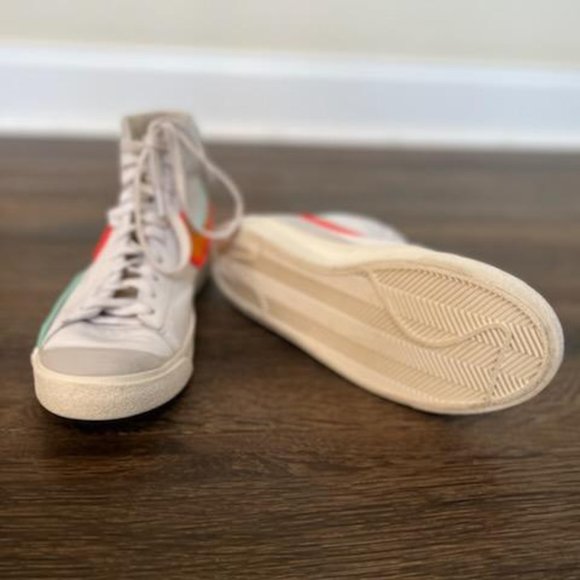 Nike Blazers Mid '77 Infinite "White Kumquat" - Picture 2 of 7